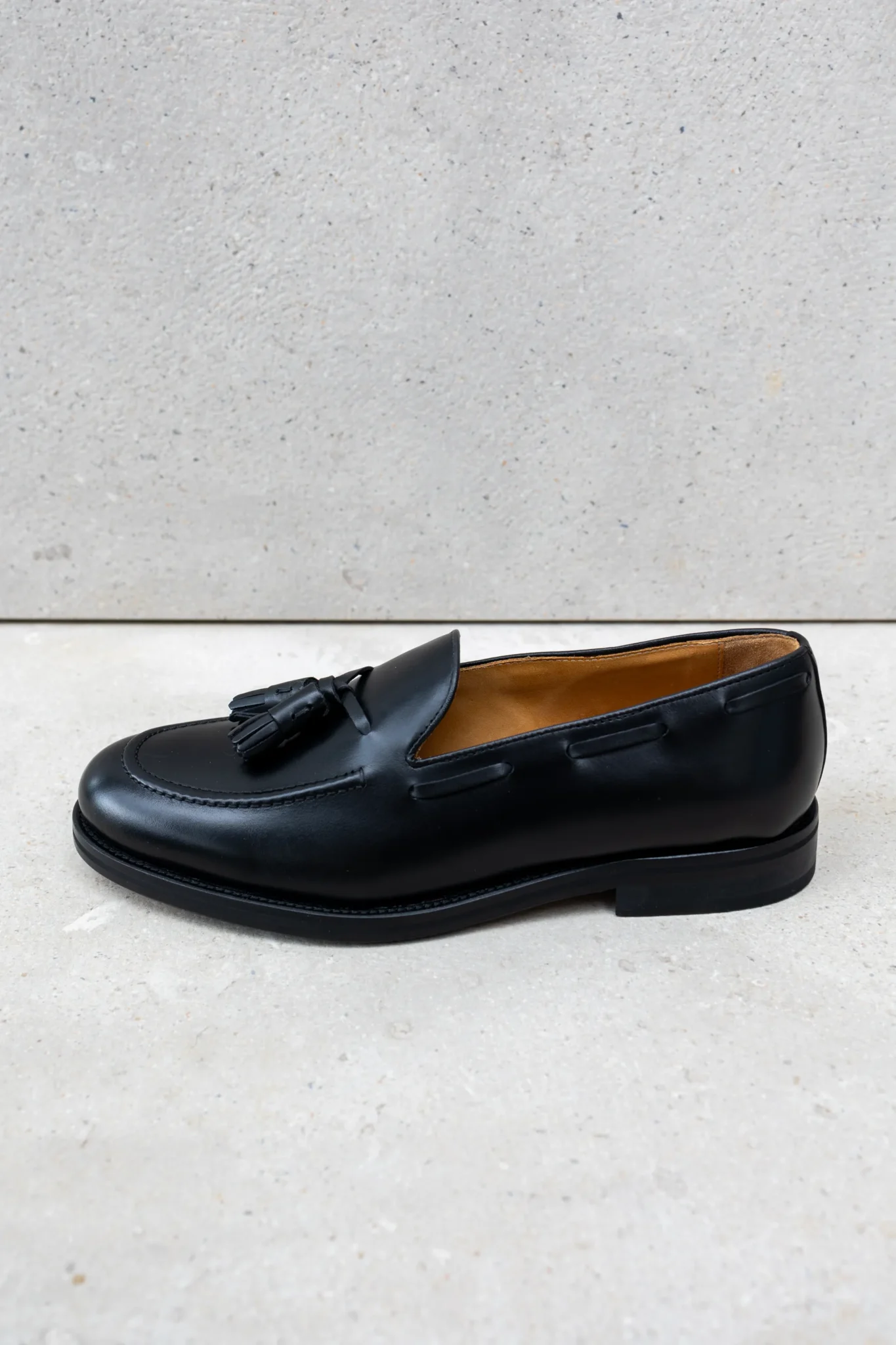 Zapatos de caballero - LEREVEUR - Ropa masculina elegante, colección de moda de alta calidad para hombres. Tienda de ropa masculina en España.