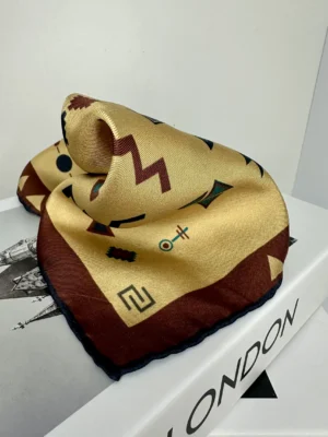 PAÑUELO GEO TRIBAL